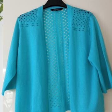 NOV TURKIZNI PLETEN BOLERO 38/40