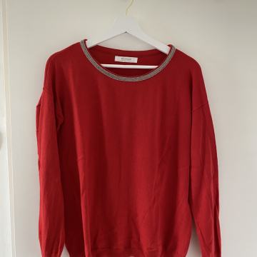 Rdeča jopica s srebrnim ovratnikom Promod št. M