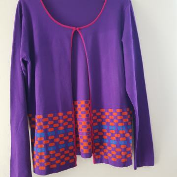 VIJOLČNO RDEČA JOPICA M