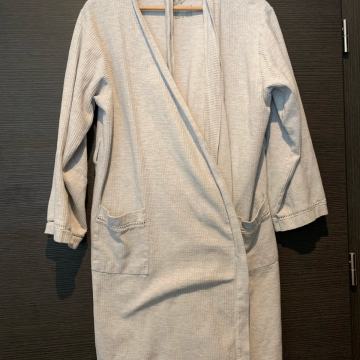 Bombažni kopalni plašč velikost L