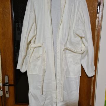 Jutranji plašč št. L