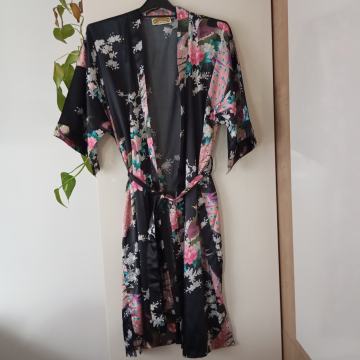 SVILENA NOVA ČRNO CVETLIČNA  JUTRANJA HALJA 44