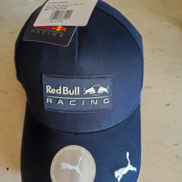 Kapa Red Bull nova