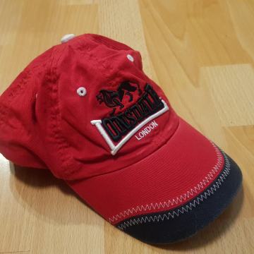 Otroška kapa s šiltom Lonsdale - Rdeča