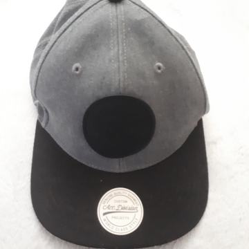 prodam kapo s ščitom