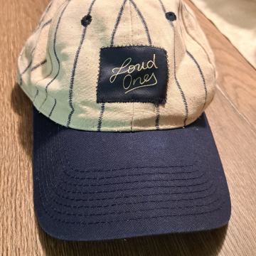 SAMO 1 EUR !!! - Retro Snapback kapa s šiltom