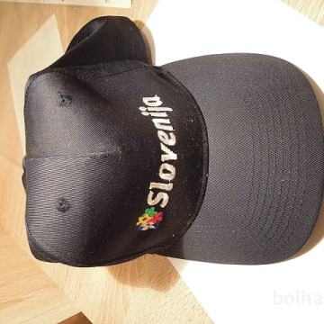 Slovenija kapa z napisom Slovenija