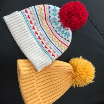 M&S Otroška kapa 2x   št. 18-36