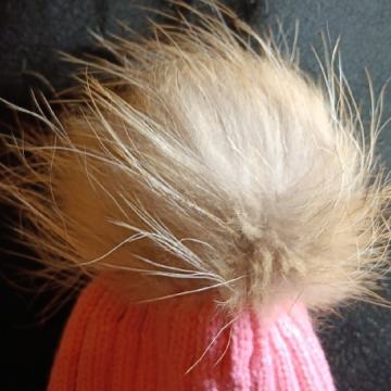 Ž kapa nova pletena roza s pravim krznom, 20€