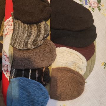 Zimska kapa iz 100% volne alpaka, ročno delo