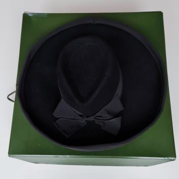 KLOBUK ŽENSKI VINTAGE