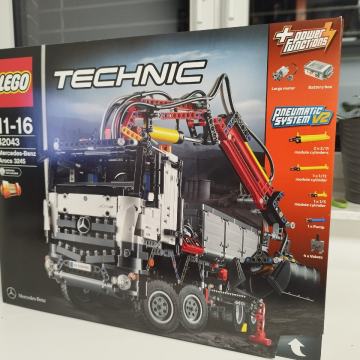 Lego Technic 42043 Mercedes NOV
