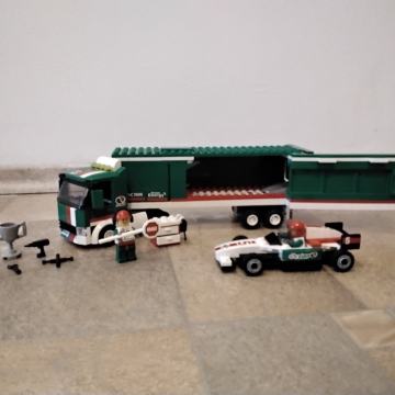 Prodam lego tovornjak moštva F1 Octan 60025.