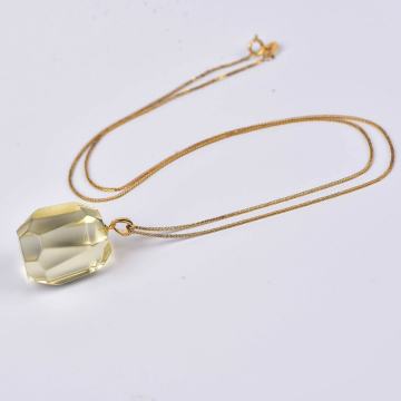 Zlata (18k) ogrlica z obeskom iz citrina