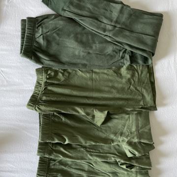 Komplet ženskega spodnjega perila slovenske vojske