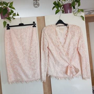 DANCE ALLURE ROZA ČIPKAST SVEČAN KOSTIM 36/38