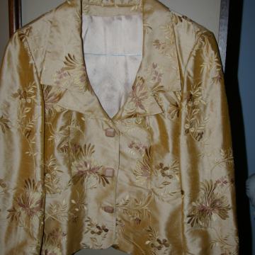 Eleganten kostim prodam