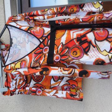 NOV ČRNO ORANŽEN KOMPLET KRILO IN TUNIKA S/M