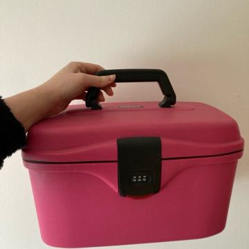 Kozmetični / potovalni kovček