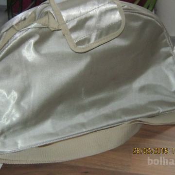 manjša torba potovalna