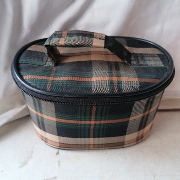 MINI NESESER 19 x 12 x 12 cm