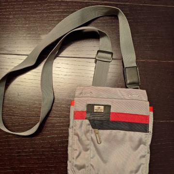 Moška cezramna torbica