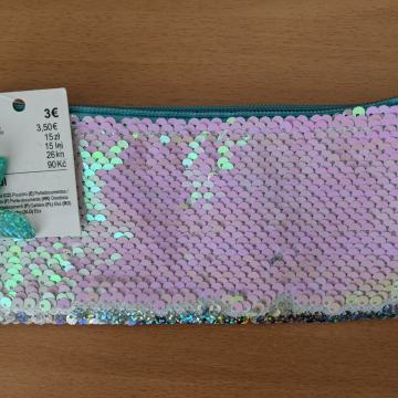 Nov etui z videzom ribjih lusk 21x9cm