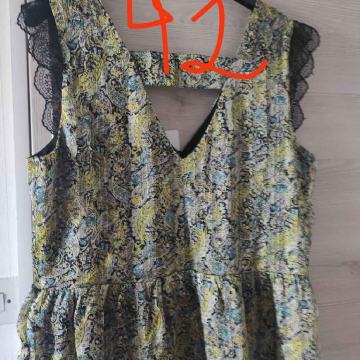 NOVO bluza 42št. 7€