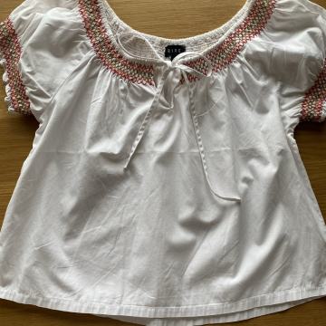 Bluza, ročno vezenje, velikost S