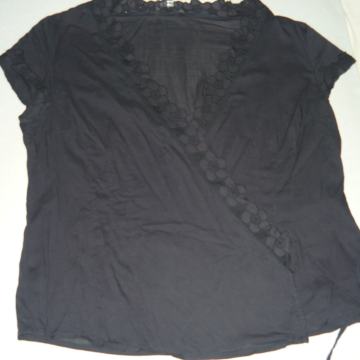 Prodam ŽENSKO BLUZO