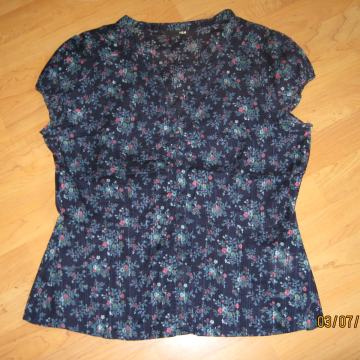 Ženska bluza modra z rožicami, nova, št. 42 (H&M), s poštnino