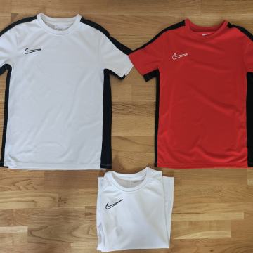 NIKE MAJICA DRI FIT M 140/146 NOVA