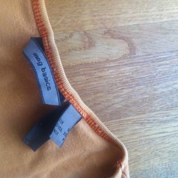 modna ženska majica MANGO s kratkimi rokavi, zelo ugodno