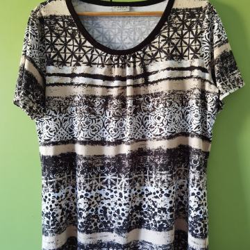 Ženska majica št 48/XXL
