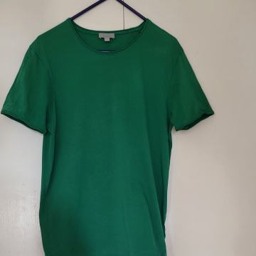 Cos t shirt