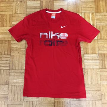 Kratek rokav - Rdeča majica Nike (M)