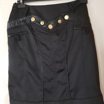 CICCIA BELLA ČRNO SVEČANO BOMBAŽNO KRILO 38/40