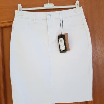 VERO MODA NOVO JEANS KRILO Z ETIKETO M/L