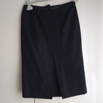 ZARA NOVO ČRNO VOLNENO KRILO S