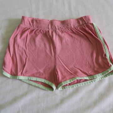 Kratke hlače BC št. 98 (ok tudi za št. 104, s plenicami tudi 92)
