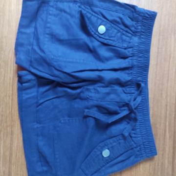 Kratke hlače Gap 132-140, 8-9 let in 124-132, 7 let