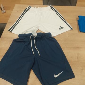 Kratke hlače Nike in Adidas, S.