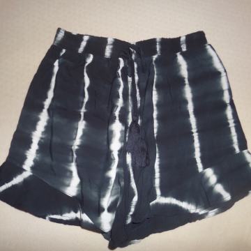 Kratke hlače, št. 176