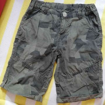 Otroške fantovske kratke hlače vel. 146 (10-11 let)