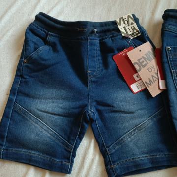 Otroške kratke hlače jeans št. 5/110 Ptt častim :)