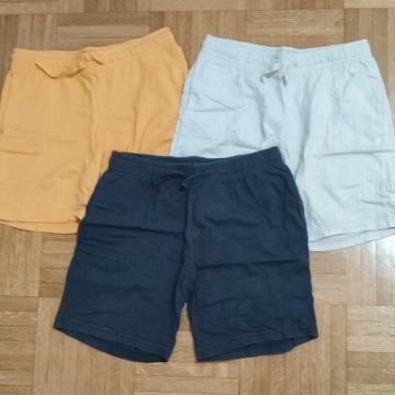 3x kratke hlače št. 128 komplet