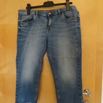 capri hlače TOM TAILOR, model Alexia slim capri, velikost 34, svetlejš