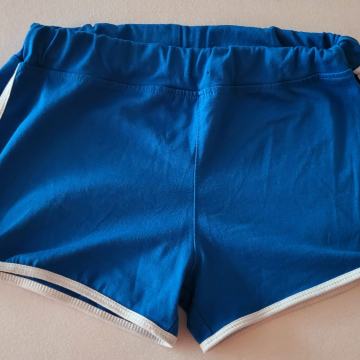 Kratke hlače M