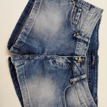 kratke jeans hlače s-m