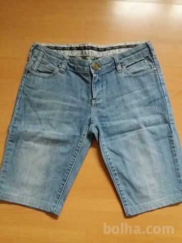 Kratke jeans hlače št. S